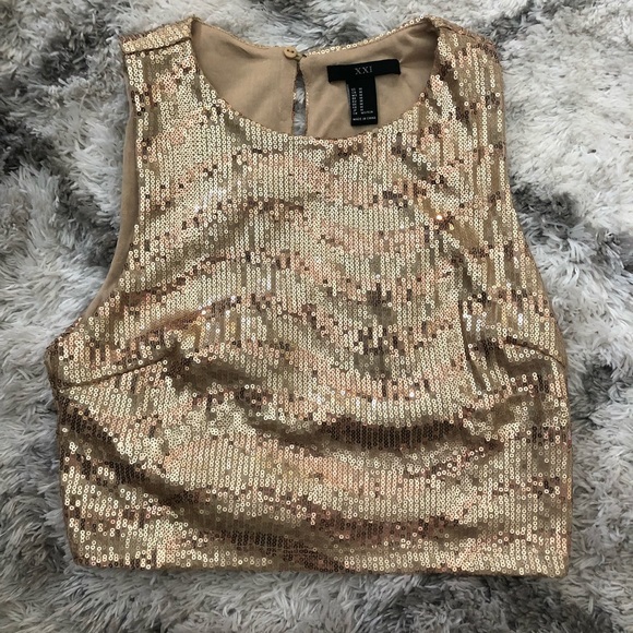 Shimmer Top - BRAND NEW - Forever 21 - Picture 2 of 2